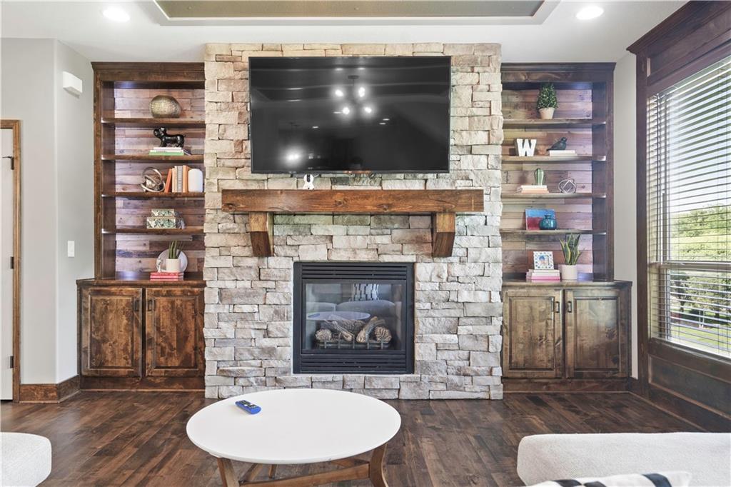 4529 LAKECREST Drive
