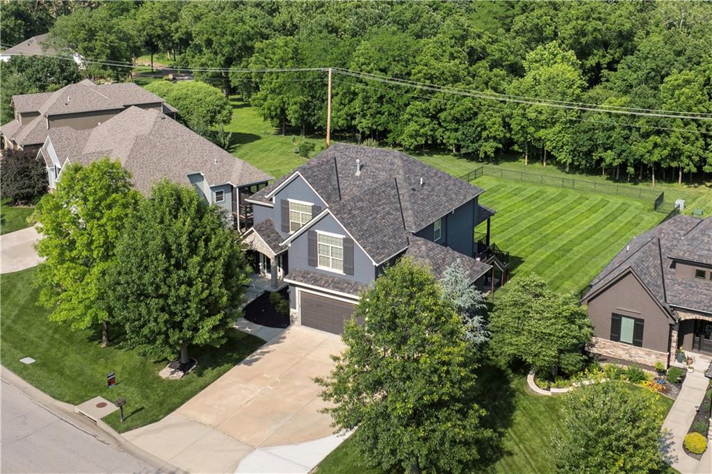 4529 LAKECREST Drive