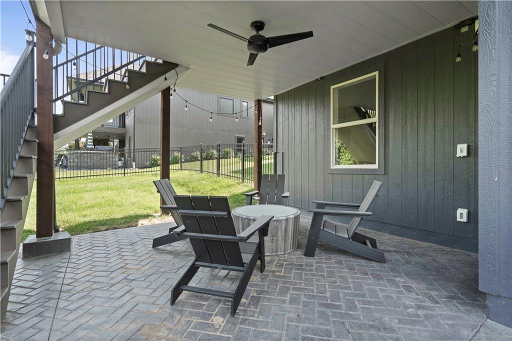 4529 LAKECREST Drive