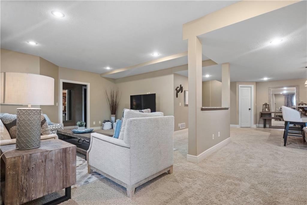 24901 W 91st Place