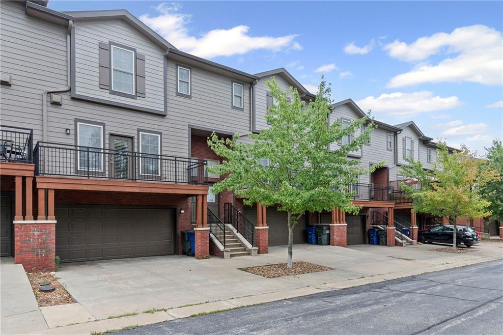 5245 Overland Drive Unit: C11