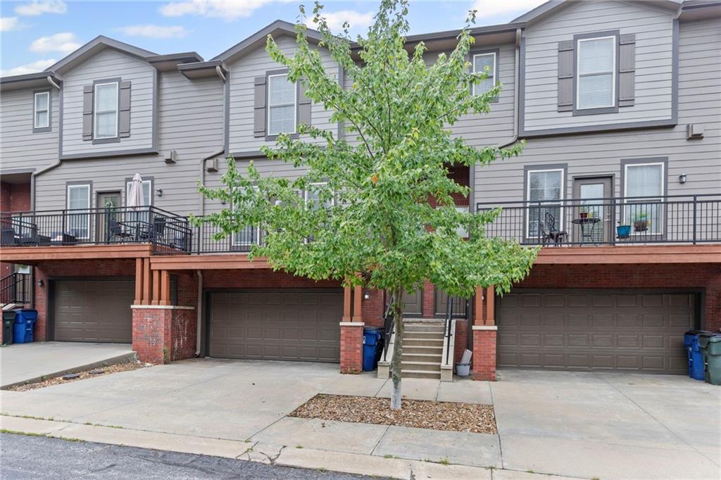 5245 Overland Drive Unit: C11