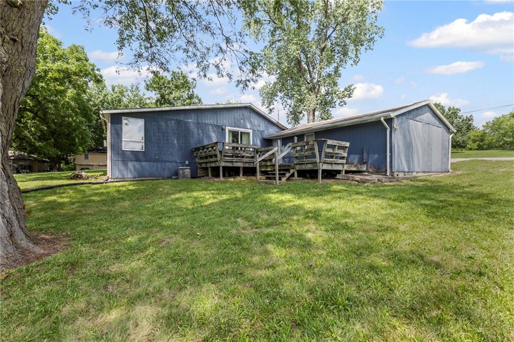 7816 N Broadway Street