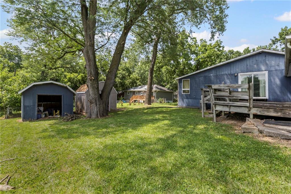 7816 N Broadway Street