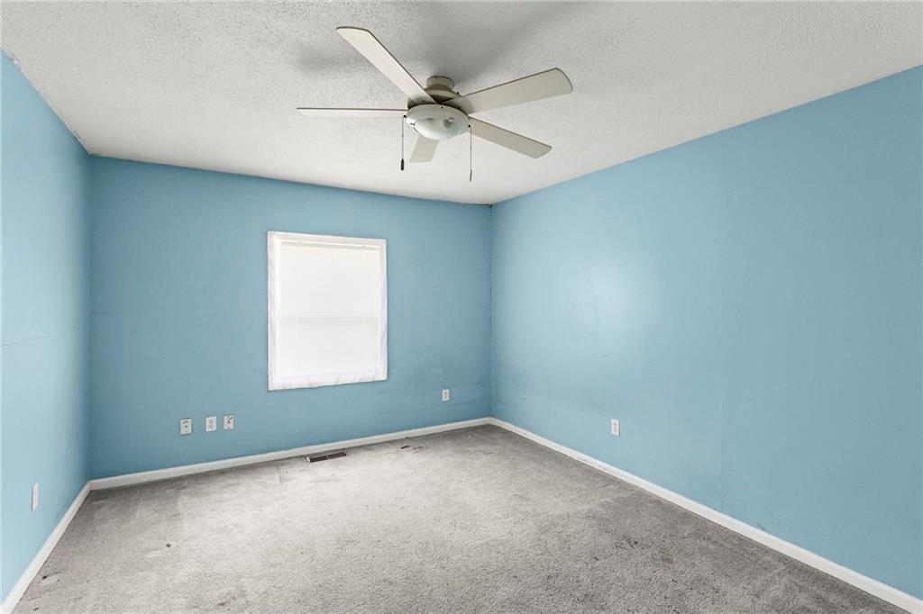 7816 N Broadway Street