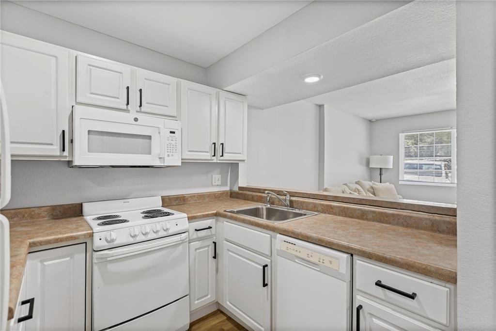 1506 W 25th Court Unit: E5