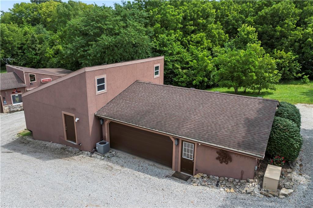 17208 Eisenhower Road