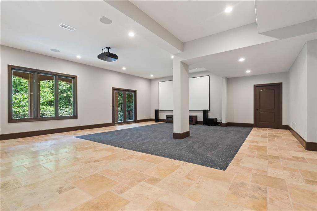 4501 N Hickory Lane