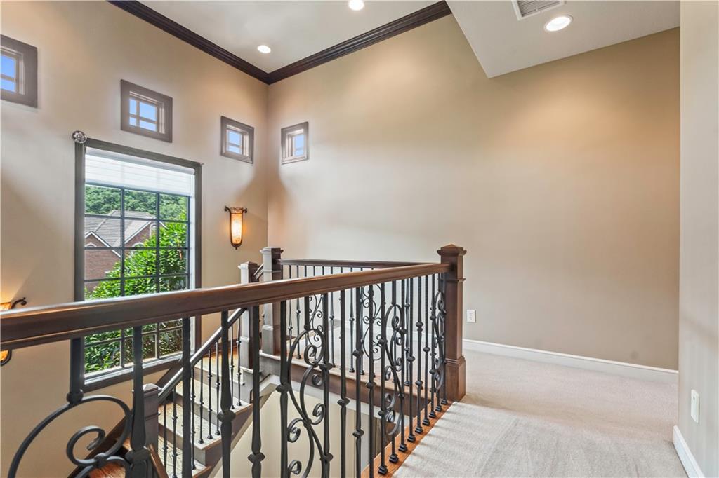 4501 N Hickory Lane