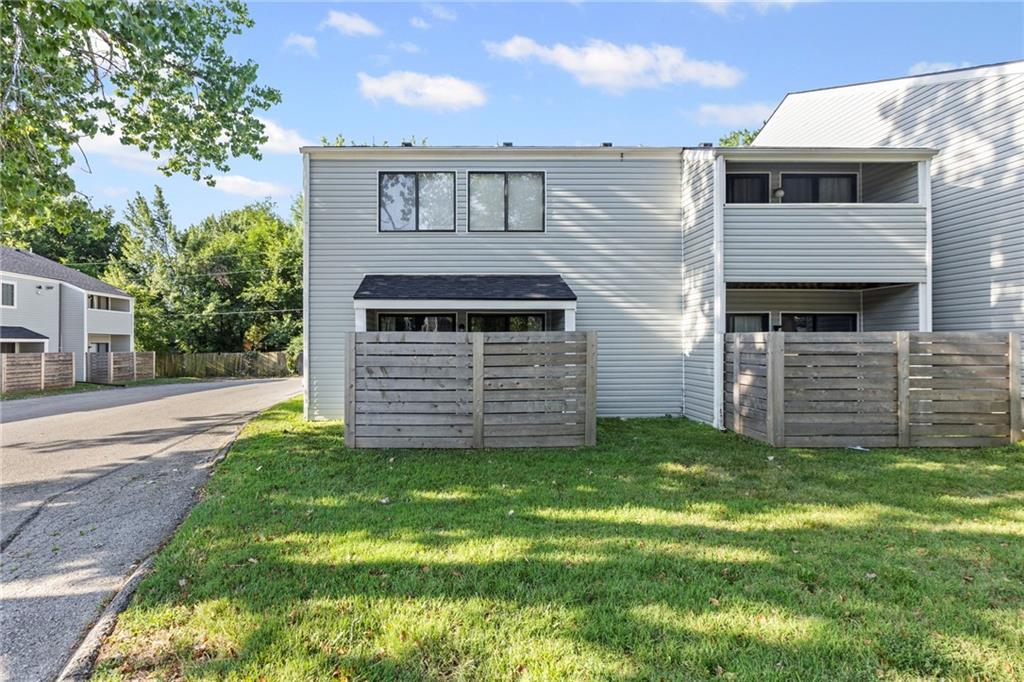 1502 W 25th Court Unit: D7