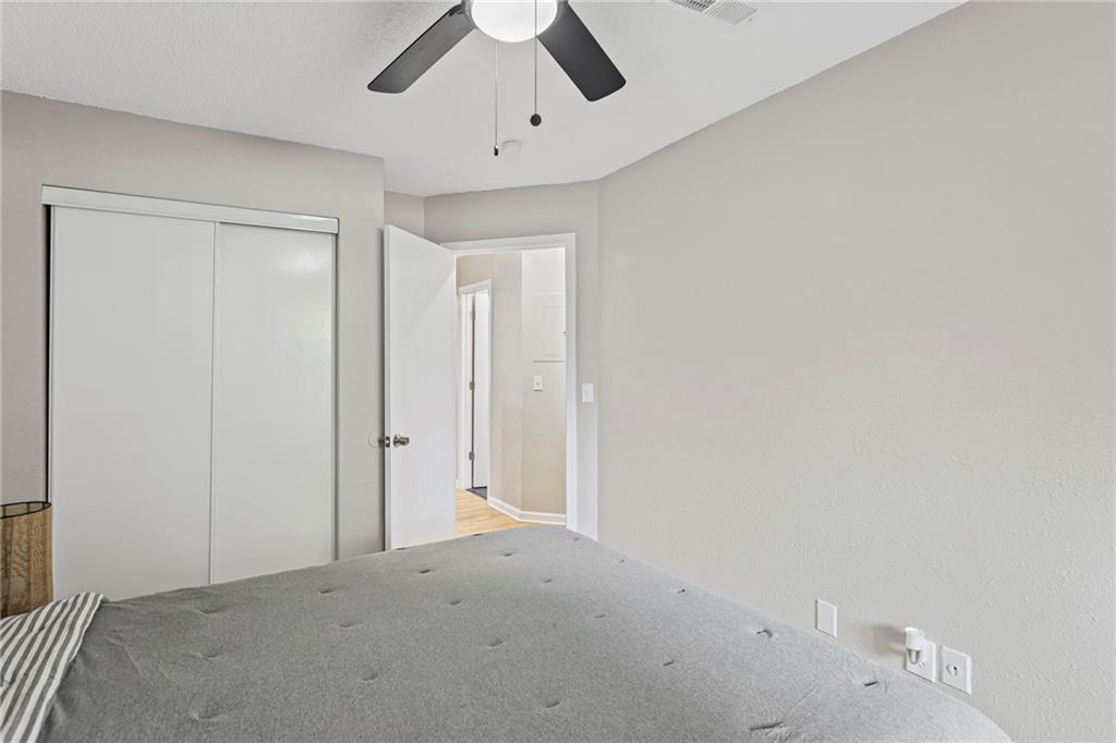 1502 W 25th Court Unit: D7