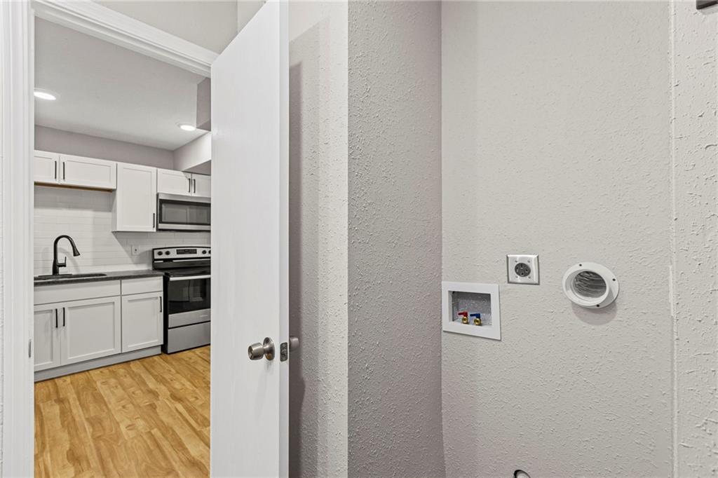 1502 W 25th Court Unit: D7