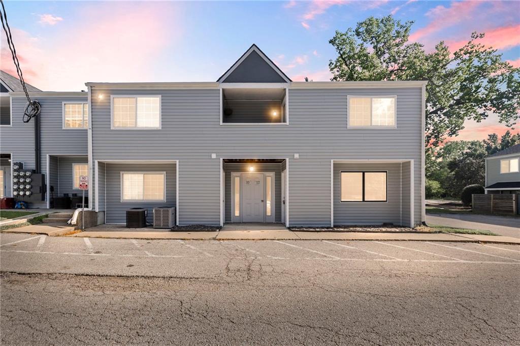 1502 W 25th Court Unit: D7