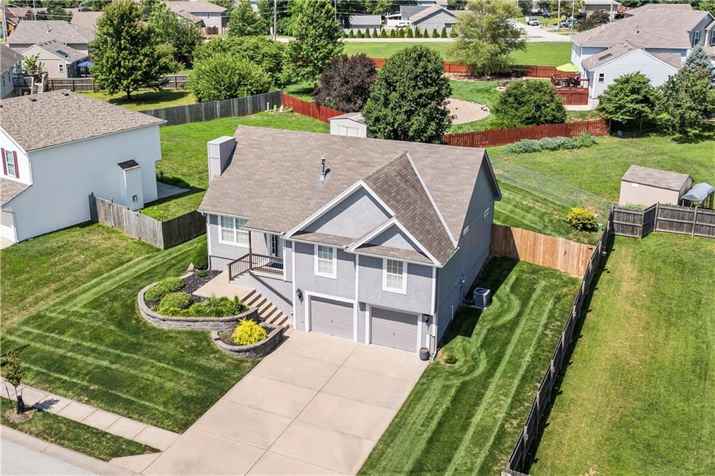 8120 N Myrtle Street