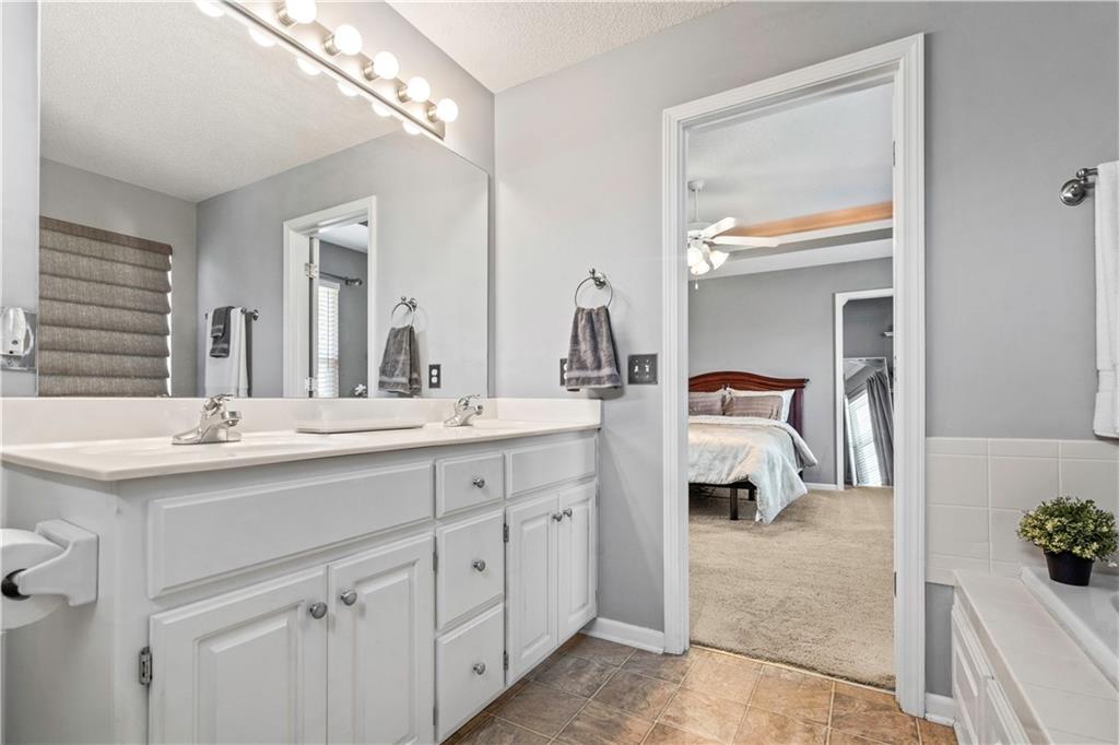 8120 N Myrtle Street