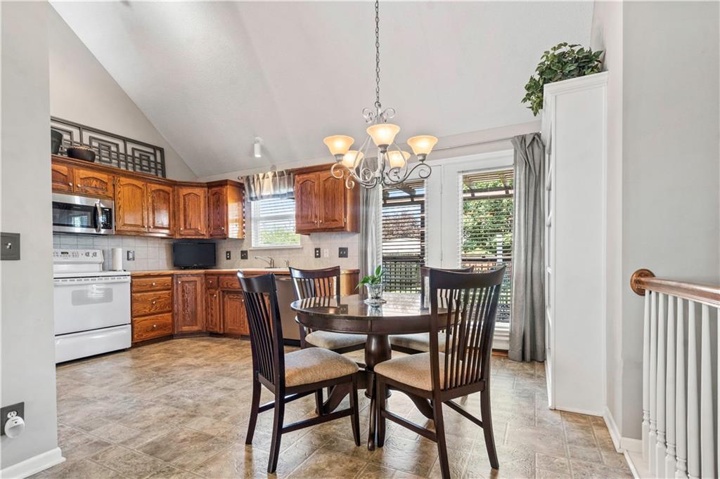 8120 N Myrtle Street