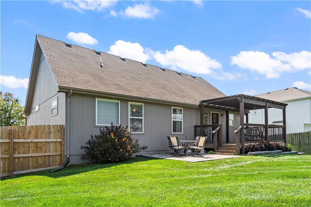 8120 N Myrtle Street