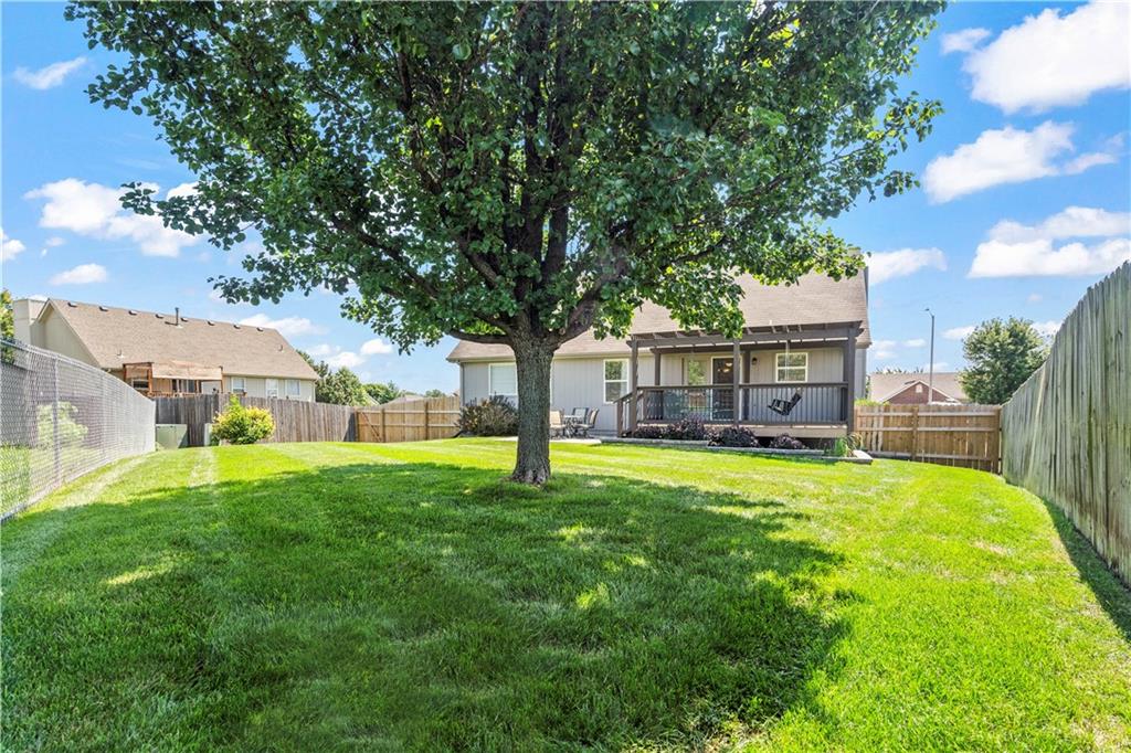 8120 N Myrtle Street