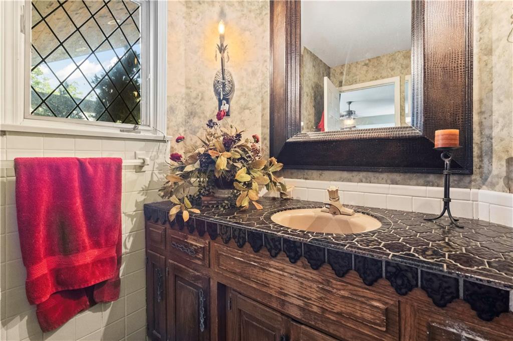 39410 W 151st Street