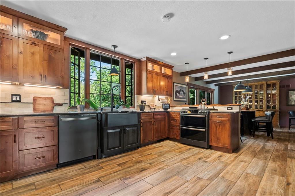 39410 W 151st Street