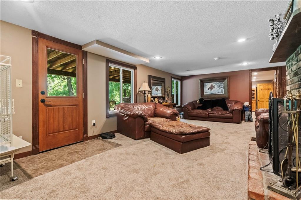 39410 W 151st Street