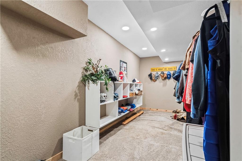 39410 W 151st Street