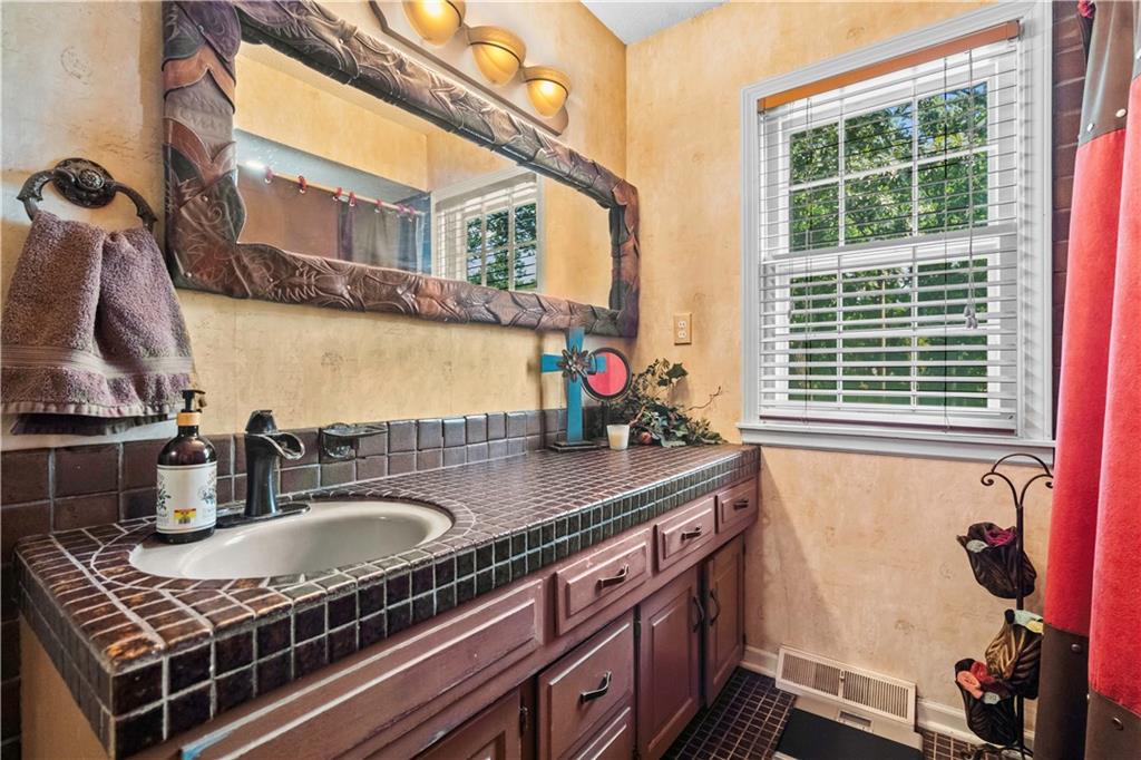 39410 W 151st Street