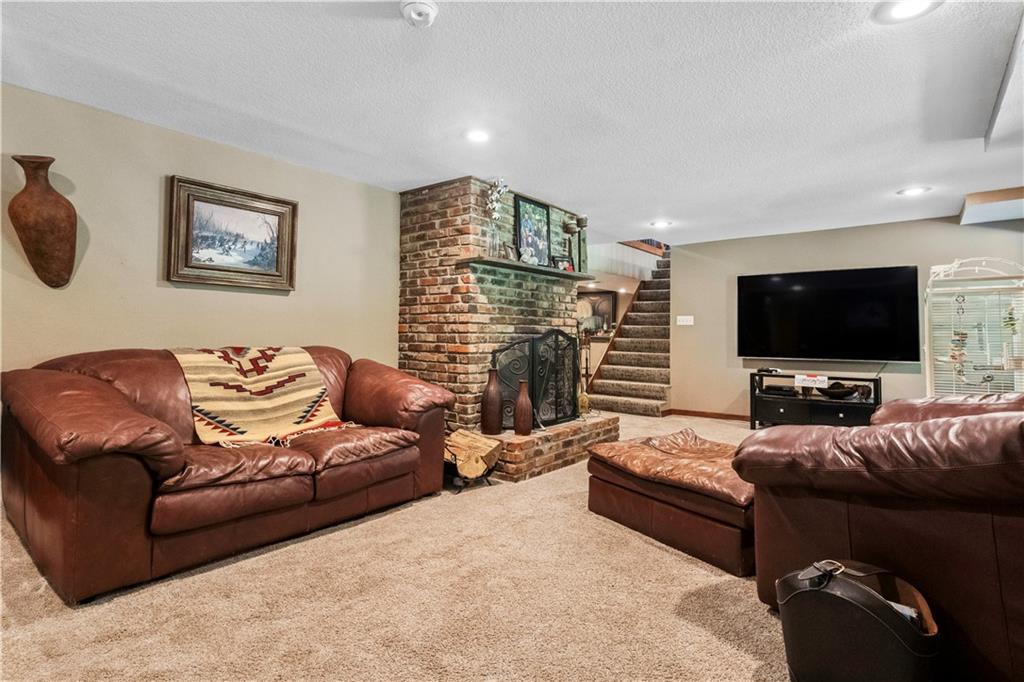 39410 W 151st Street