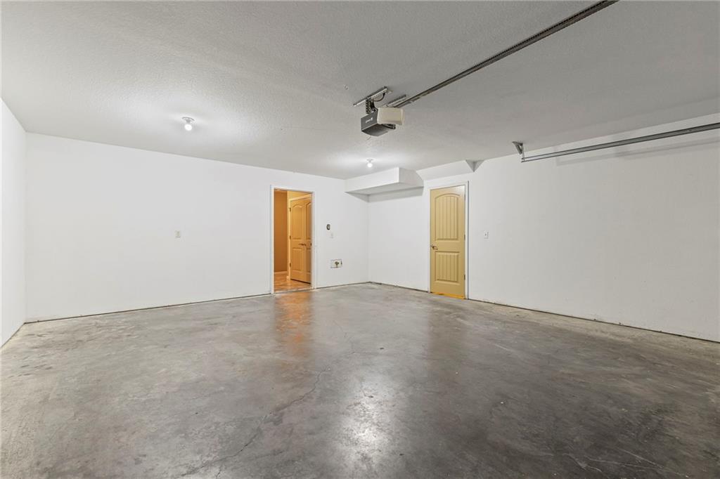 5245 Overland Drive Unit: D2