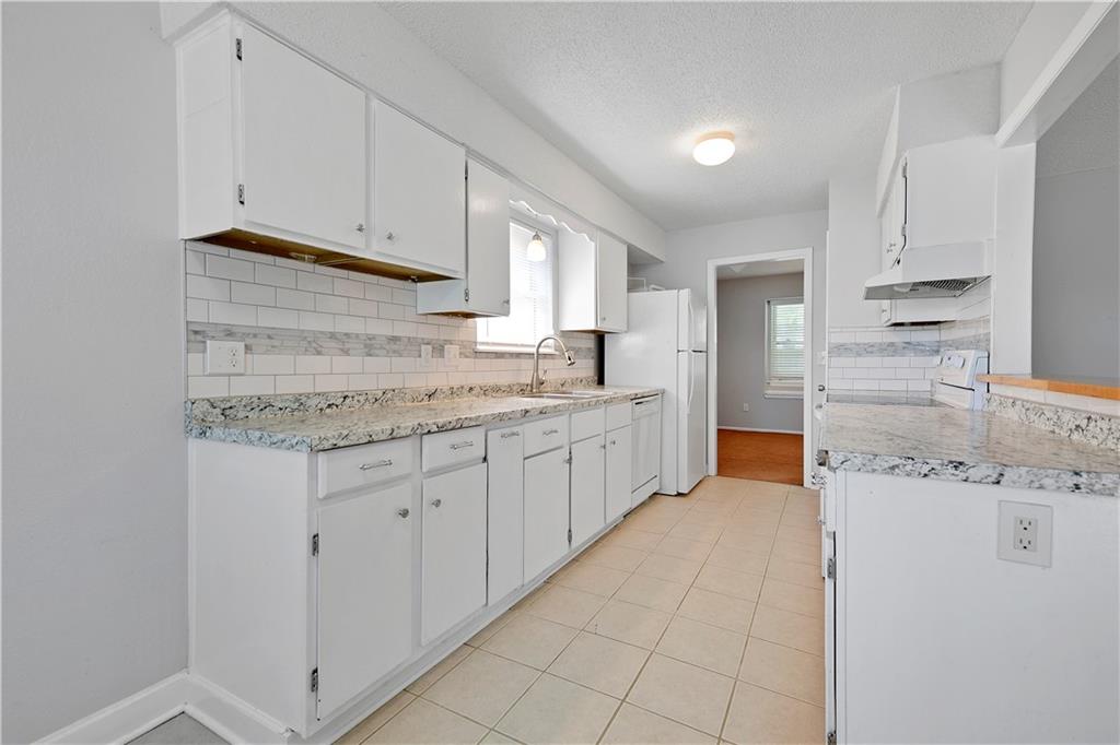 16304 W 125th Terrace