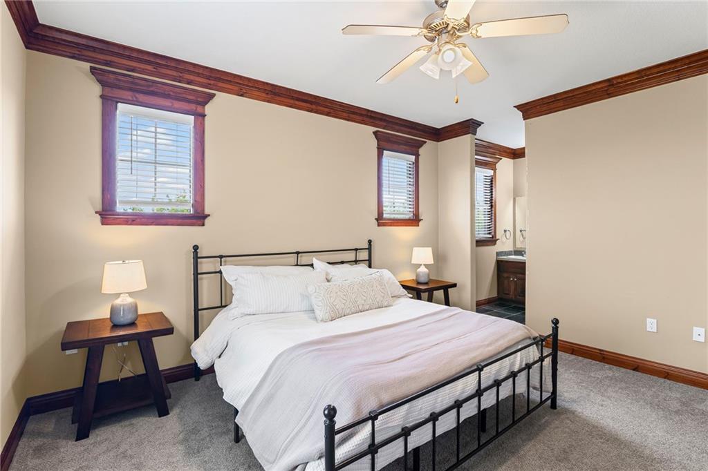 5245 Overland Drive Unit: D1