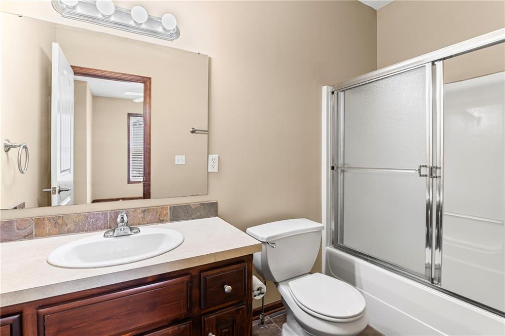 5245 Overland Drive Unit: D1