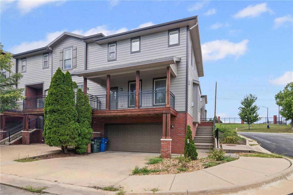 5245 Overland Drive Unit: D1