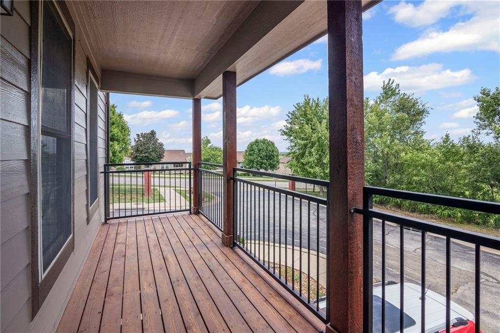 5245 Overland Drive Unit: D1