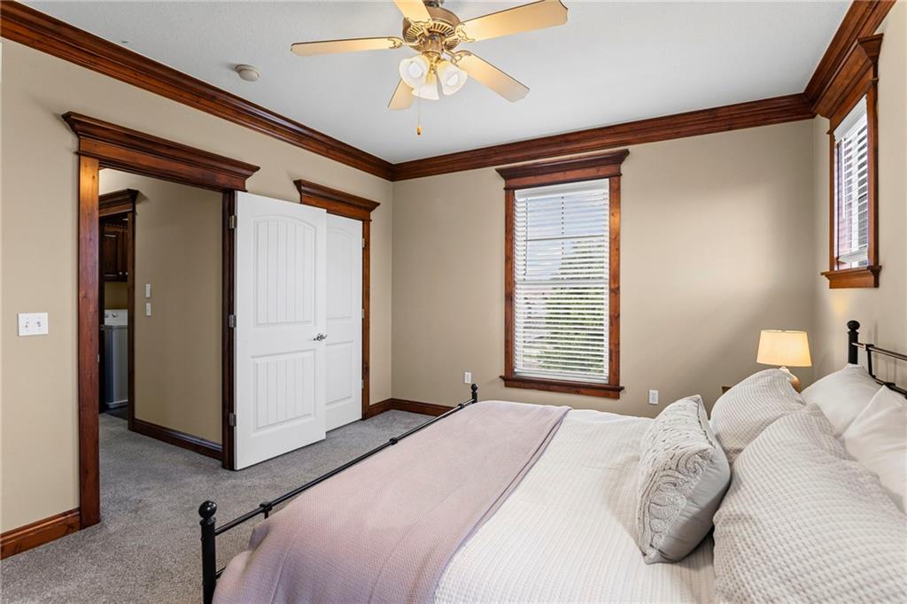 5245 Overland Drive Unit: D1