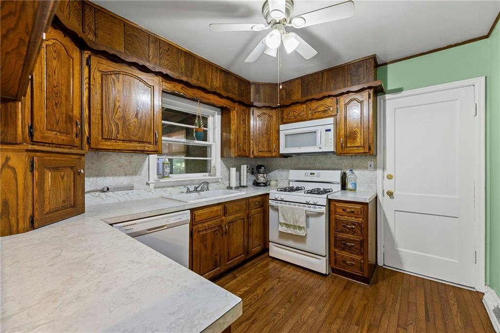 619 S Harrison Street