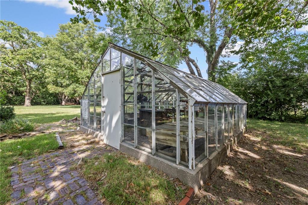 619 S Harrison Street