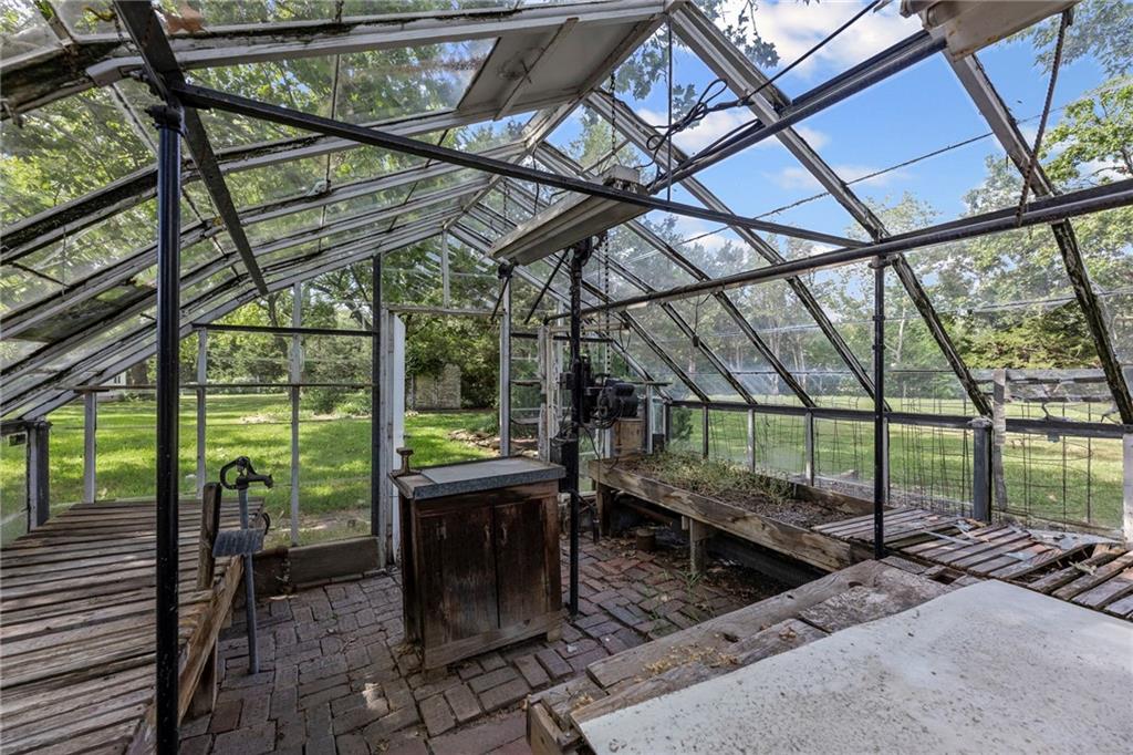 619 S Harrison Street