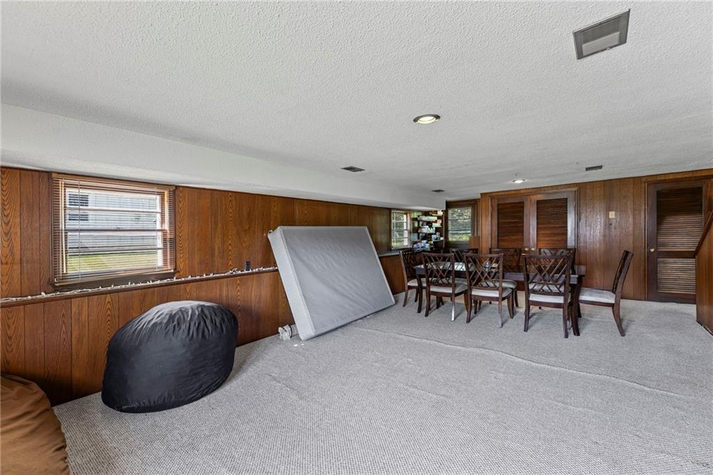 619 S Harrison Street