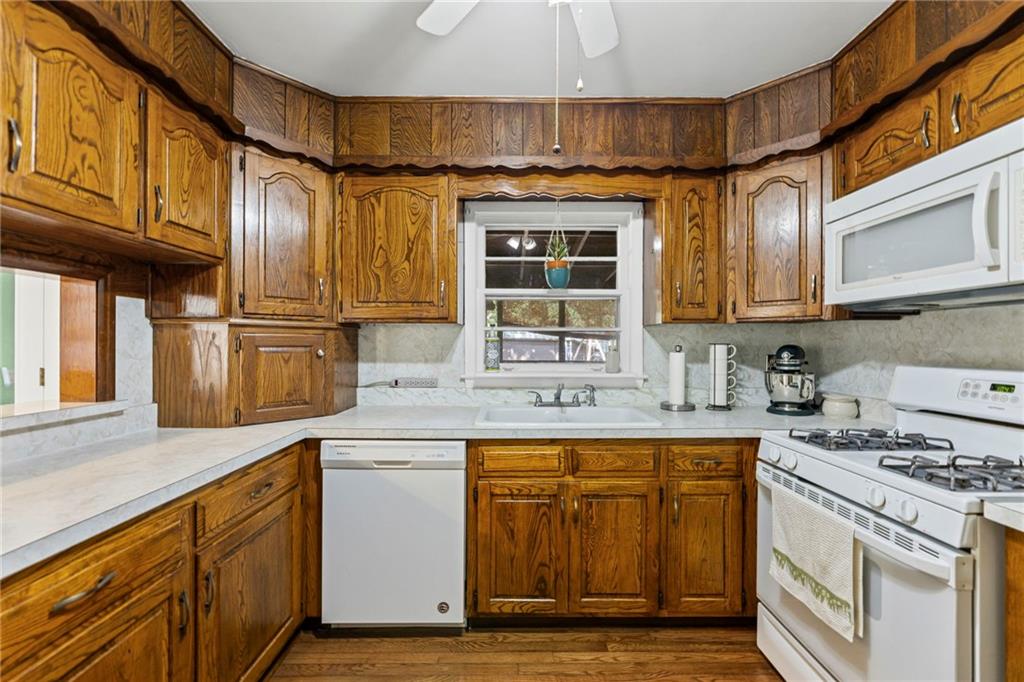 619 S Harrison Street