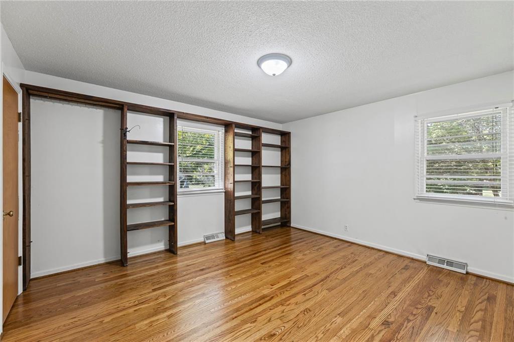 619 S Harrison Street