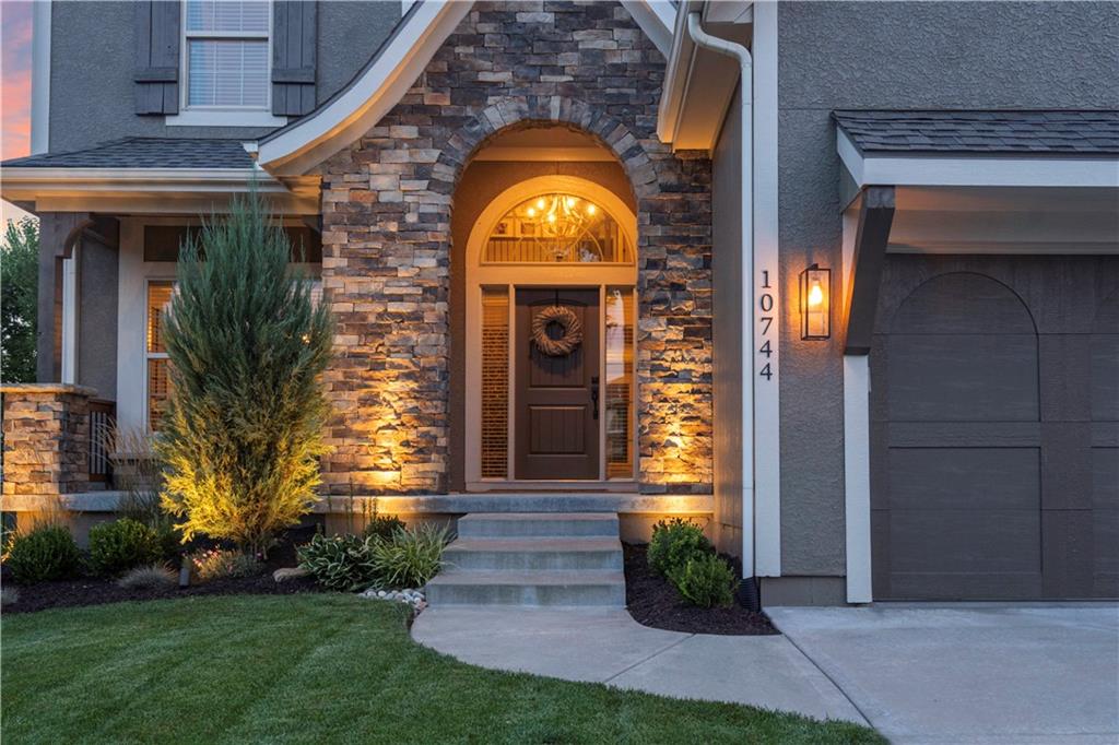 10744 S Palisade Street