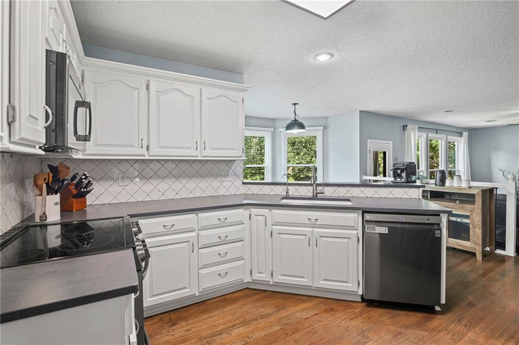 12496 S Shannan Circle