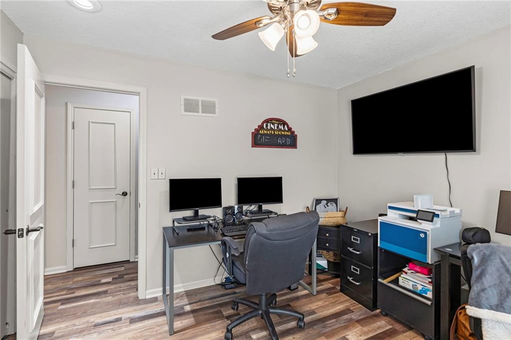 1113 NW Roanoke Drive