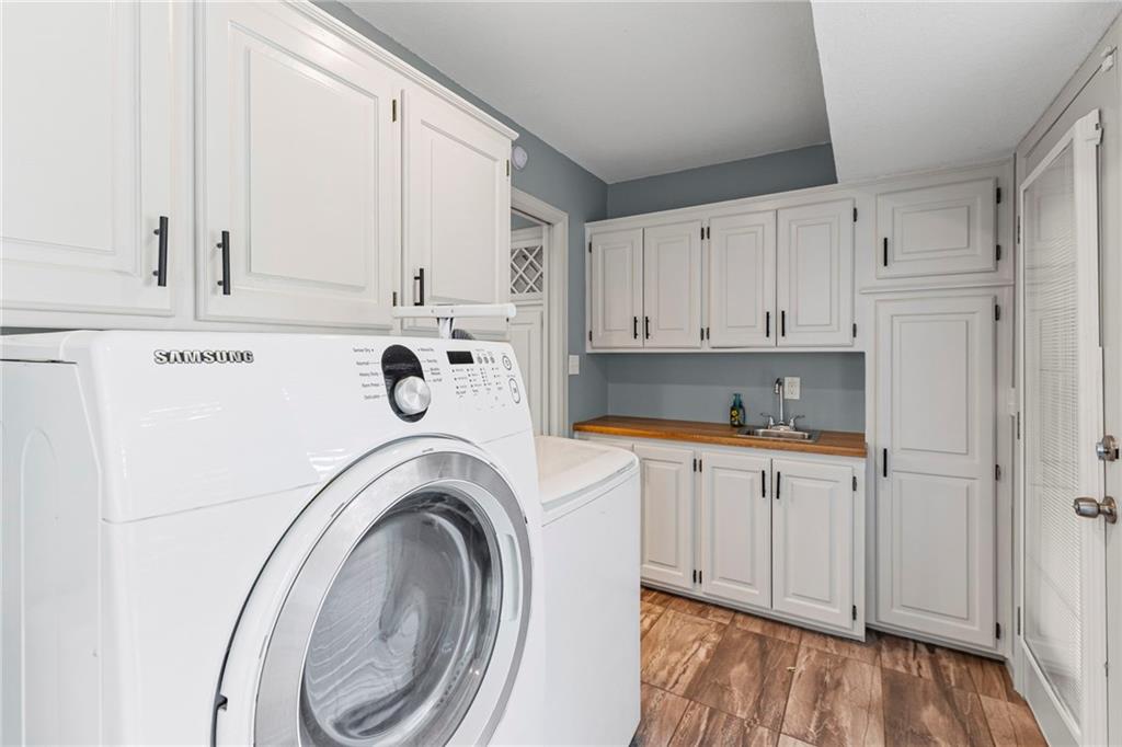 1113 NW Roanoke Drive