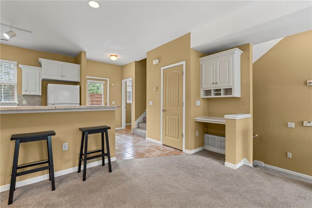 5245 Overland Drive Unit: D5