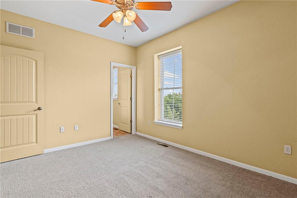 5245 Overland Drive Unit: D5