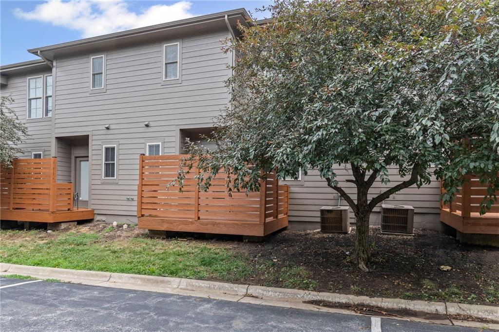 5245 Overland Drive Unit: D5