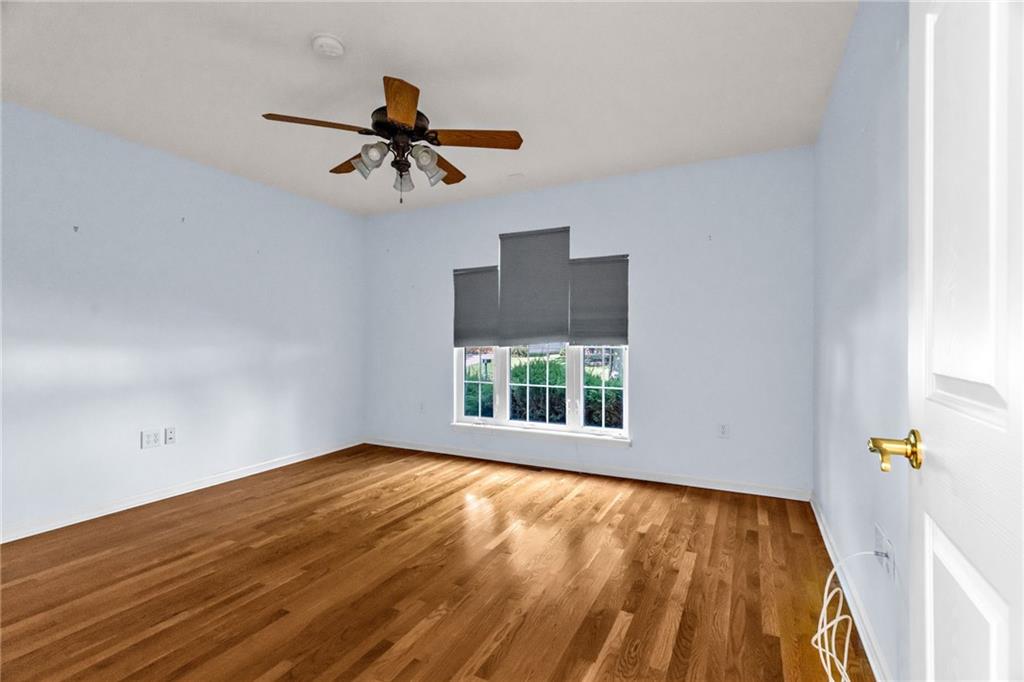 3413 S Victoria Drive