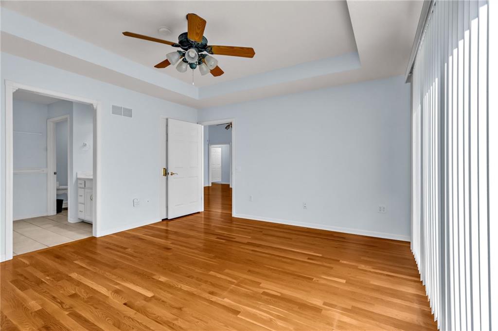 3413 S Victoria Drive